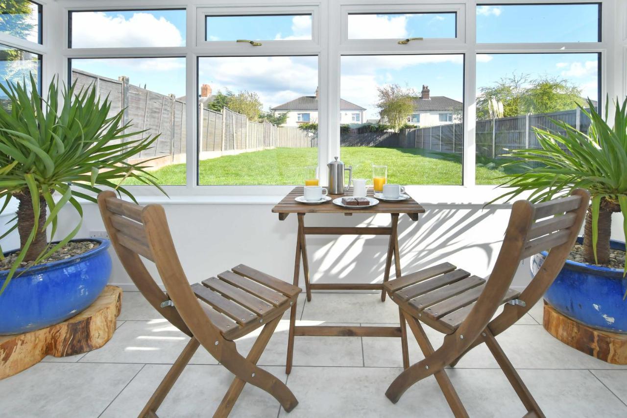 Orion House - Sleeps 6, Driveway, Garden Villa Crewe Luaran gambar